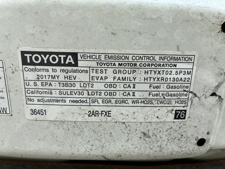2017-toyota-rav4-image-8