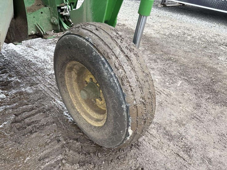 2025-john-deere-s250-image-14