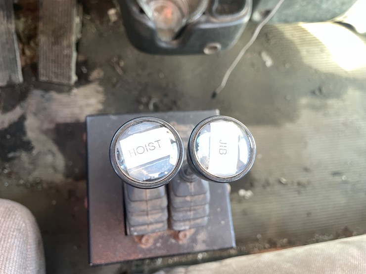 #1459-•-2008-peterbilt-pb335-hook-truck-(has-mn-title)-image-40