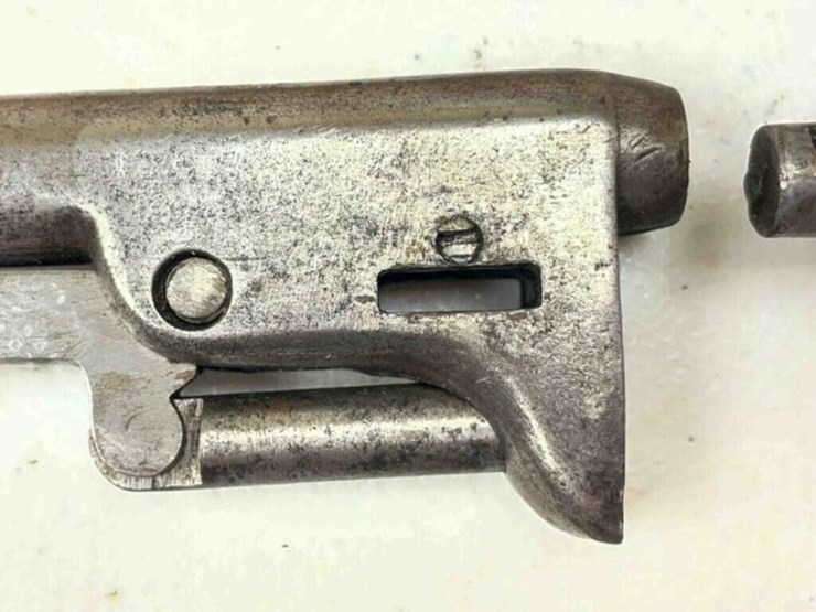 colt-revolver-image-4