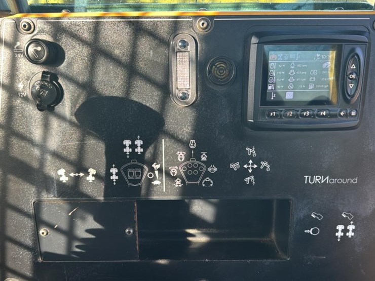 2022-tigercat-610e-image-49