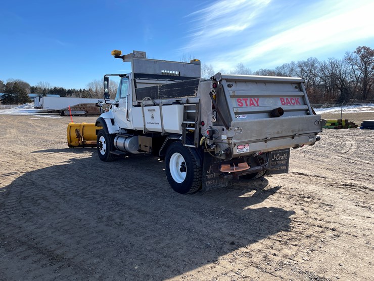 #1016-•-2007-international-plow-truck-(has-mn-title)-image-6