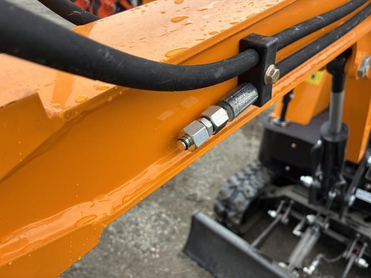 2026-vicsec-v15-hydraulic-excavator-image-11