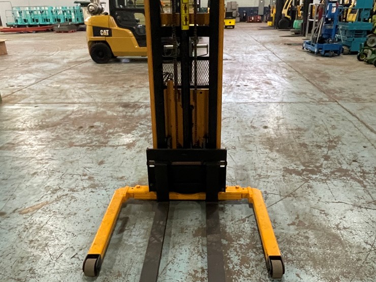 #226-•-big-joe-pdi-20-walk-behind-stacker-image-3