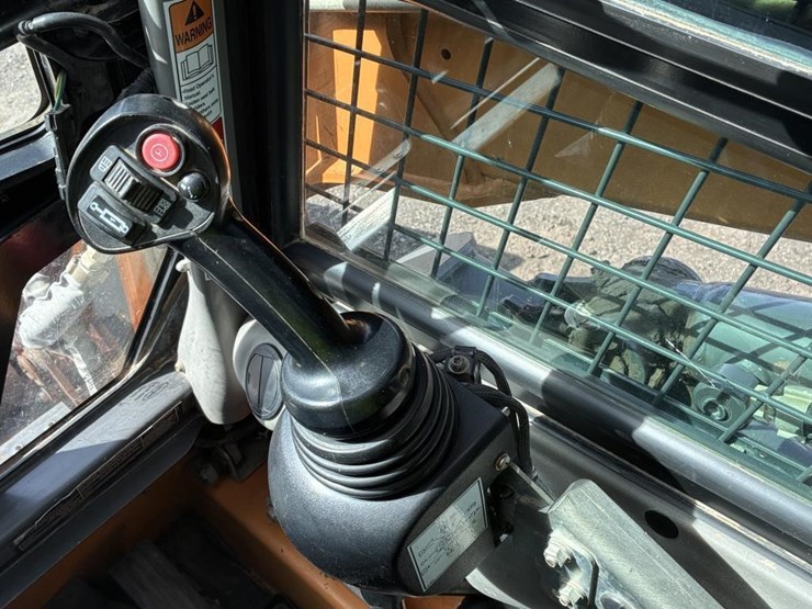 2019-case-tv370-image-13