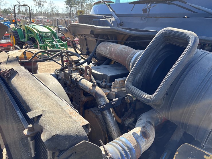 2007-international-8600-image-15