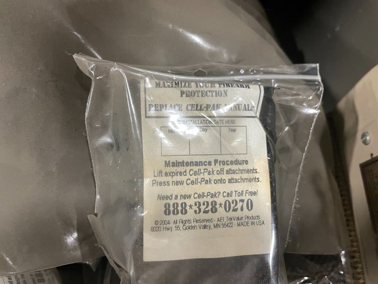 #7661-•-assorted-shop-speakers-image-8