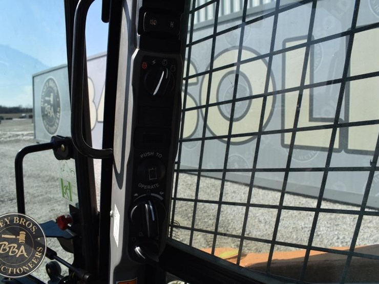 2023-case-tv450b-image-48