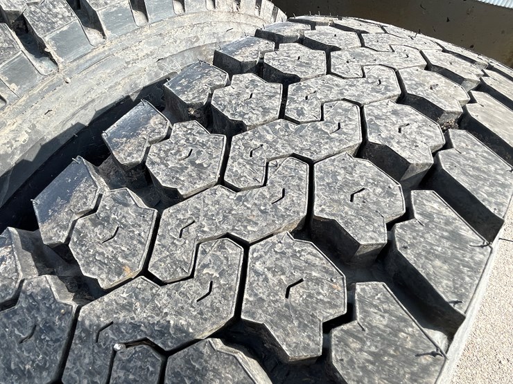 2000-international-9900-image-46