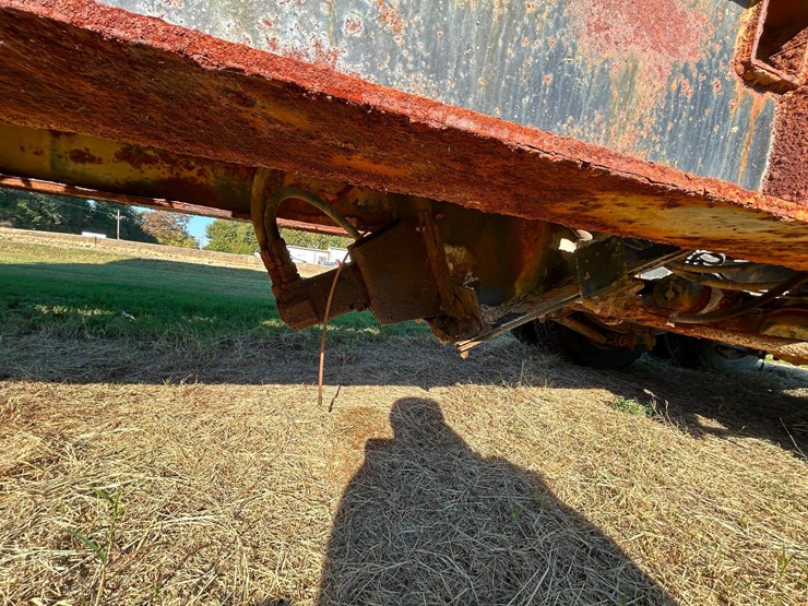 2011-magnolia-trailer-image-21