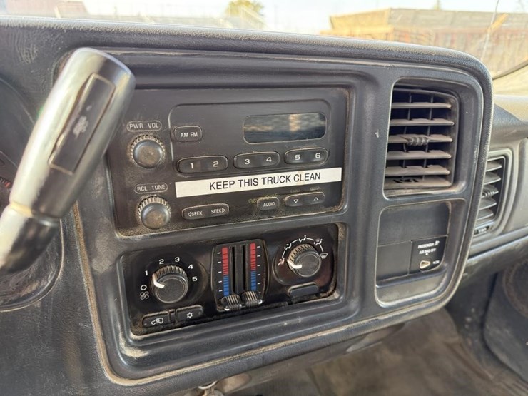 2007-chevrolet-3500-image-9