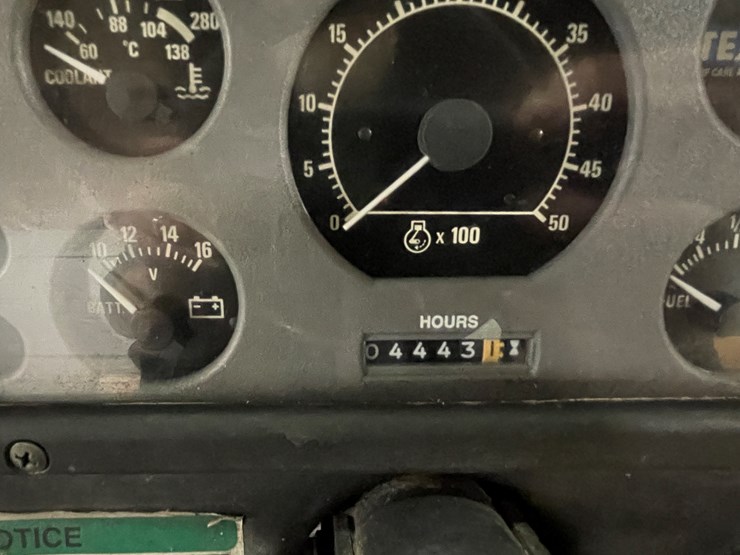 1999-cushman-haulster-image-17