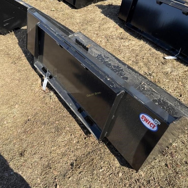 New Swict 72" Universal Attach Bucket