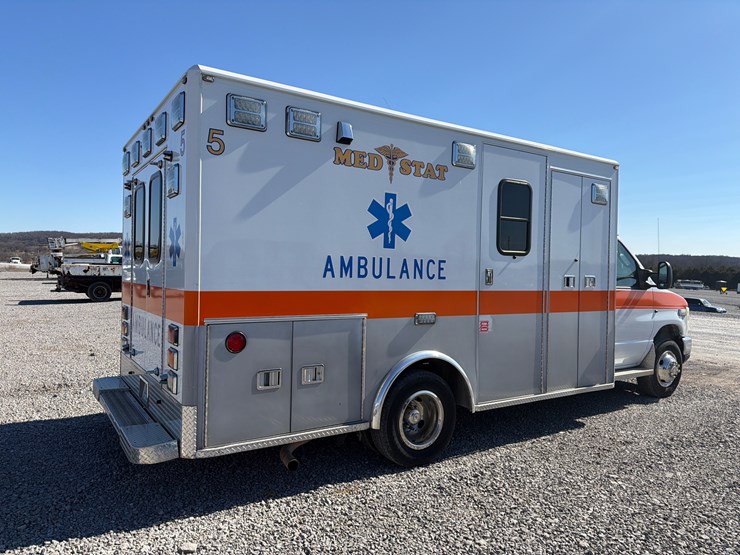 2018-ford-e450-image-4