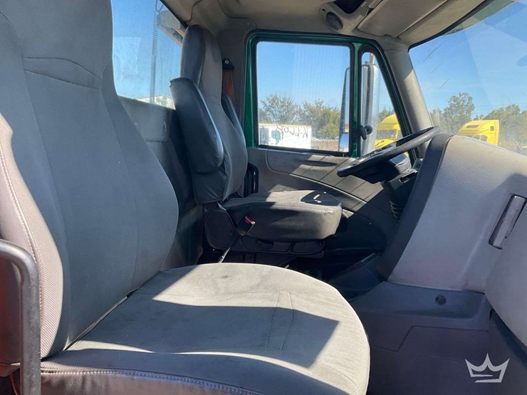 2015-international-prostar-image-25