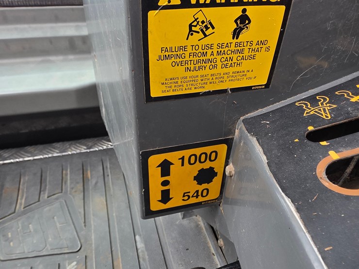 1998-jcb-185-65-image-39