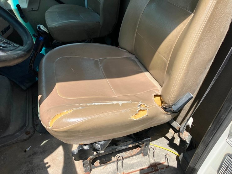 2005-sterling-acterra-image-15