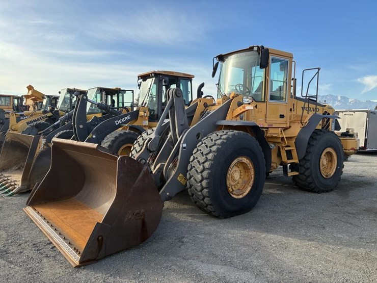 2007-volvo-l11oe-wheel-loader-image-1