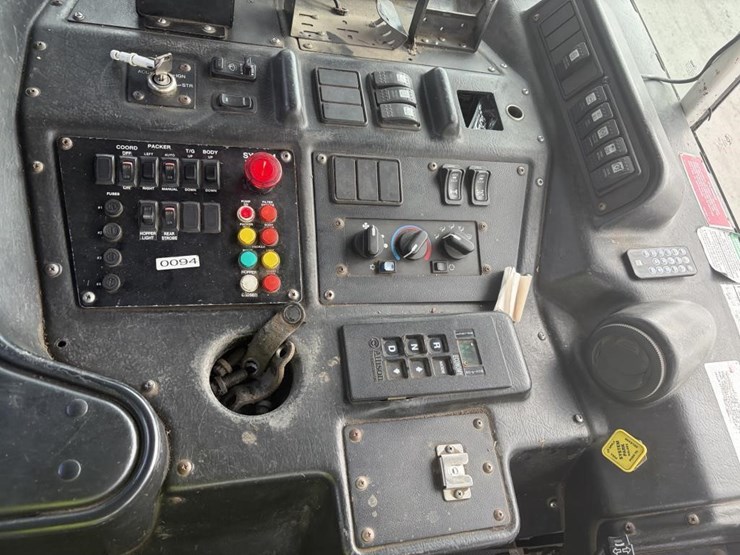 2008-autocar-wxr64-image-19