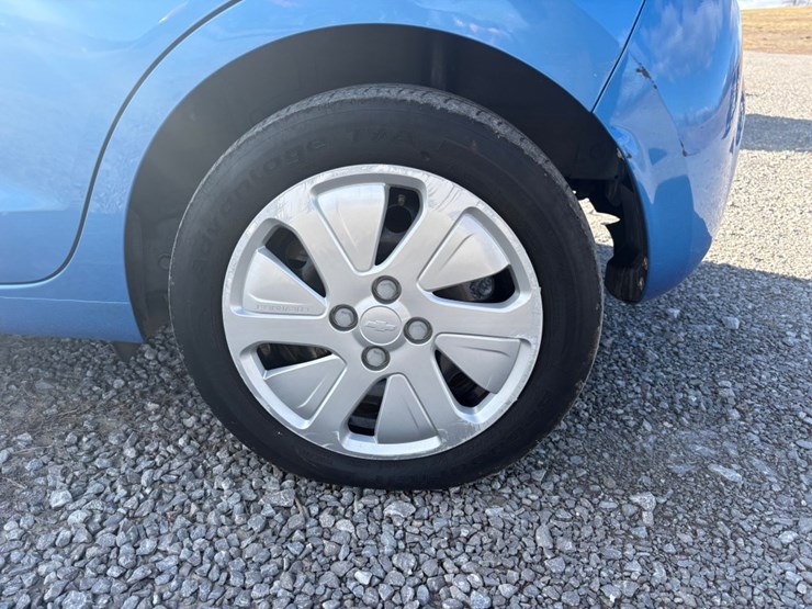 #30904-•-2016-chevrolet-spark-ls-cvt-hatchback-image-7