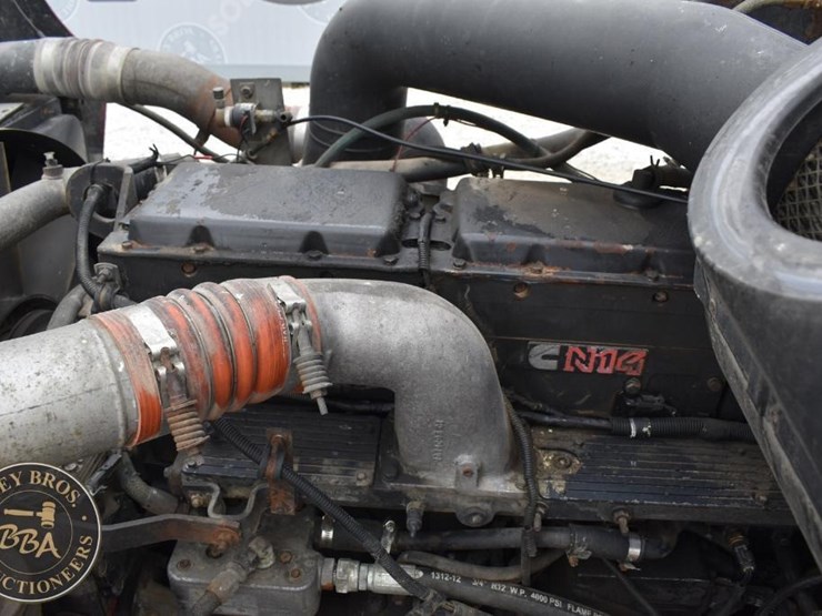 1992-international-9400-image-35