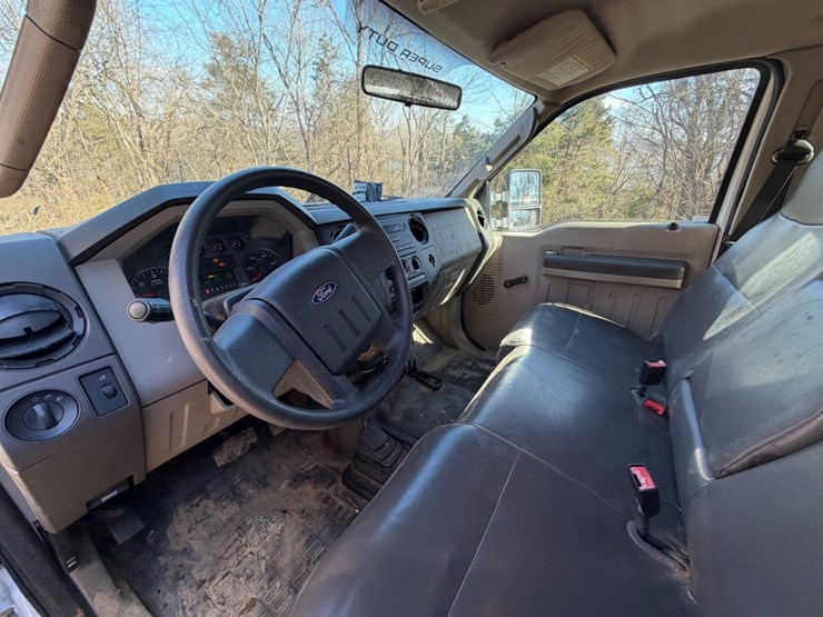 2010-ford-f350-image-10