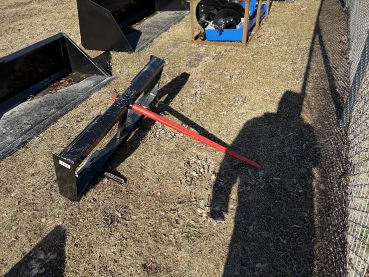 new-kivel-universal-attach-bale-spear-image-2