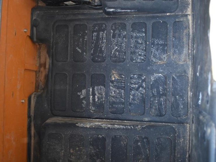 2023-case-tv450b-image-52