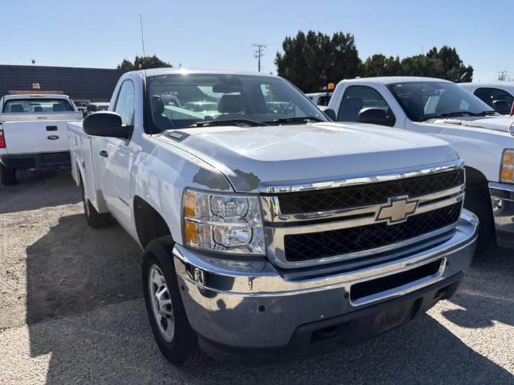 2011-chevrolet-2500-image-4