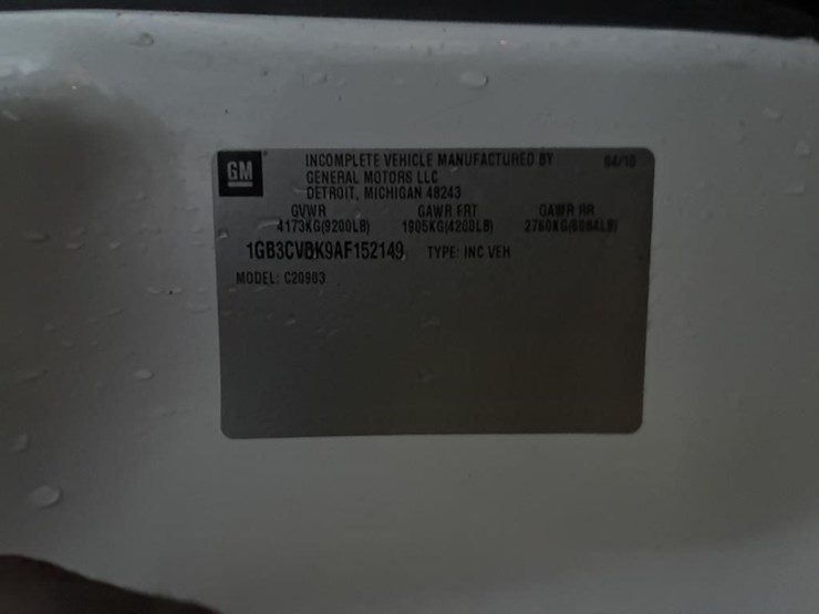 2010-chevrolet-2500hd-image-16