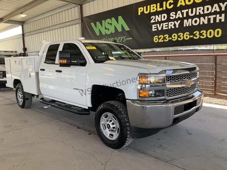 2019-chevrolet-silverado-2500hd-image-2