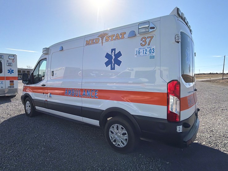 2017-ford-transit-image-7