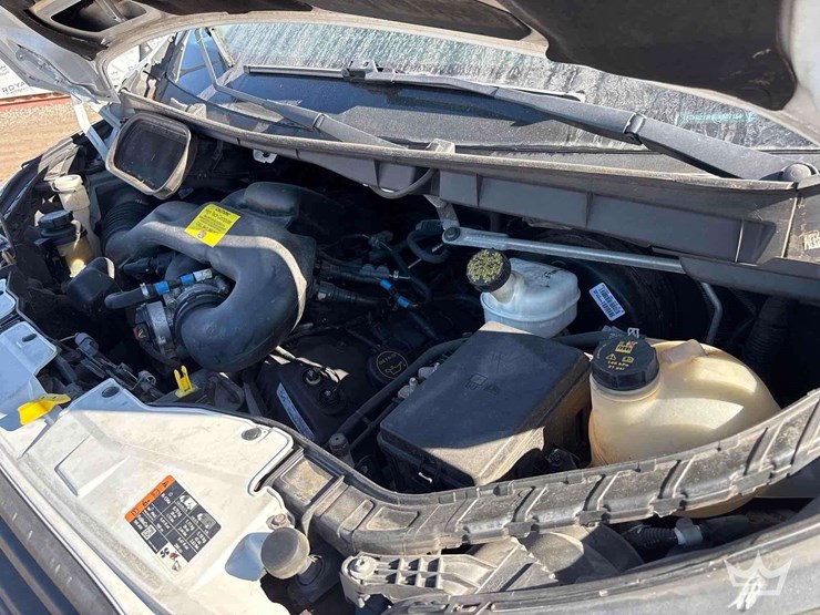 2016-ford-transit-image-6