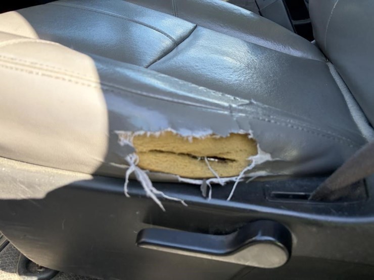 2011-chevrolet-2500-image-37