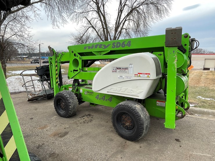 #4222-•-2019-nifty-sd64-4x4x4-telescopic-boom-lift-image-8
