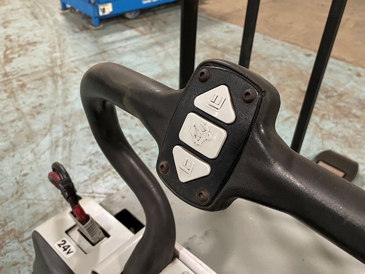 #232-•-nissan-ride-on-electric-pallet-jack-image-17