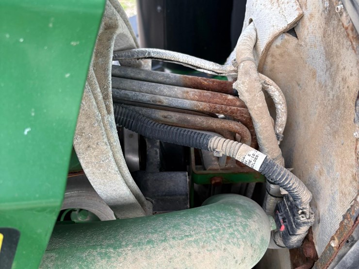 2019-john-deere-r-image-53