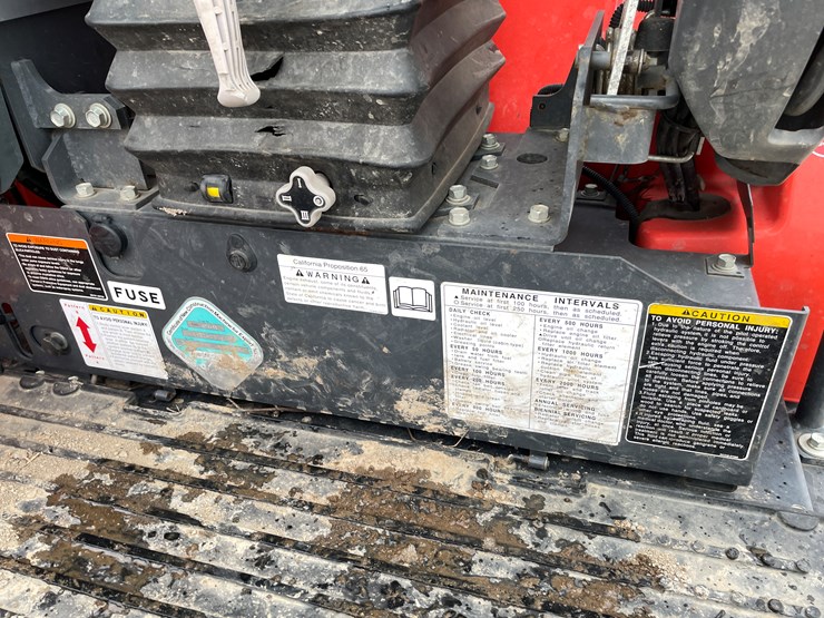 #1010-•-kubota-mini-excavator-image-12