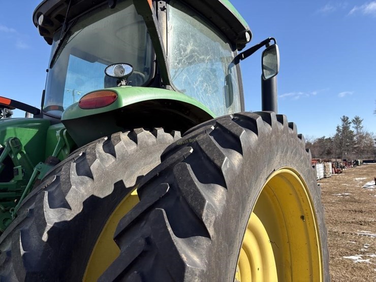 john-deere-8310r-image-13
