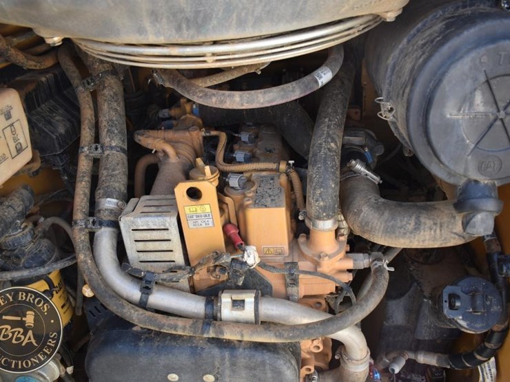 2023-caterpillar-289d3-image-35