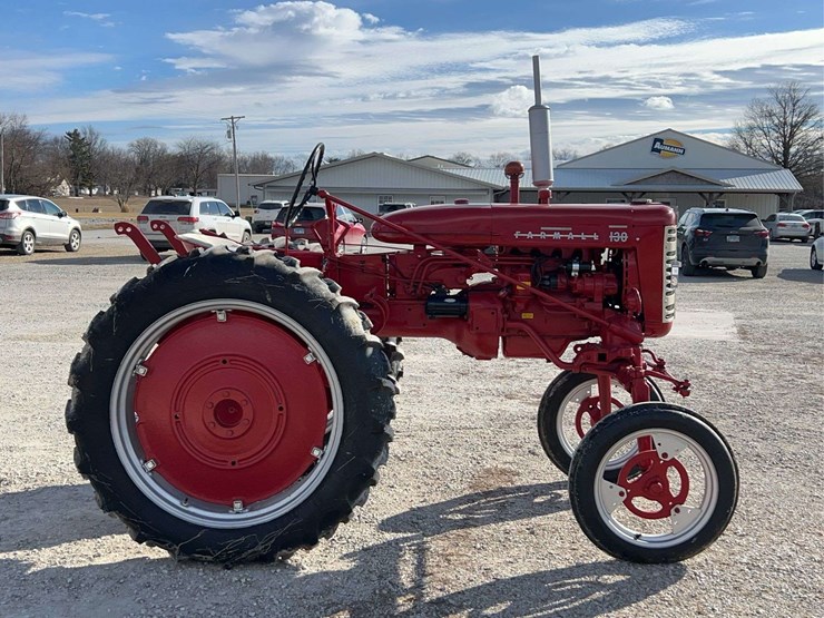 farmall-130-image-6