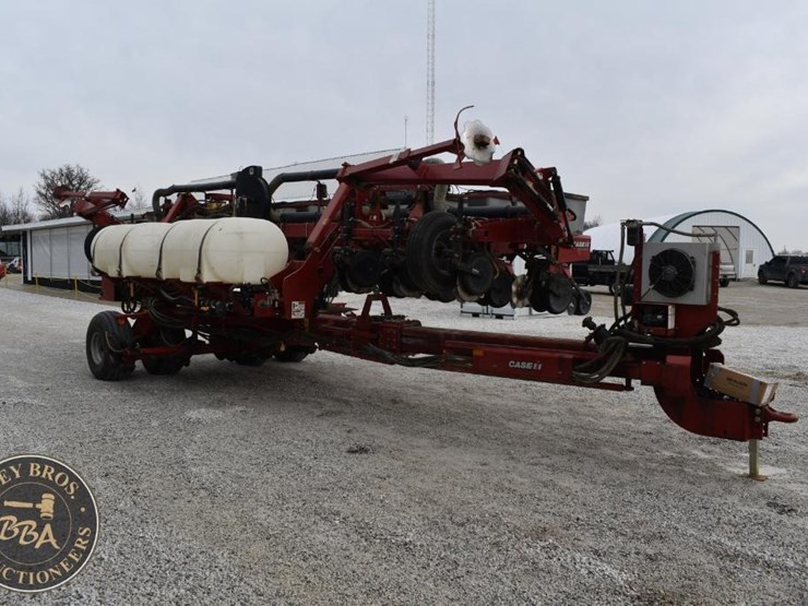 2010-case-ih-1240-image-6