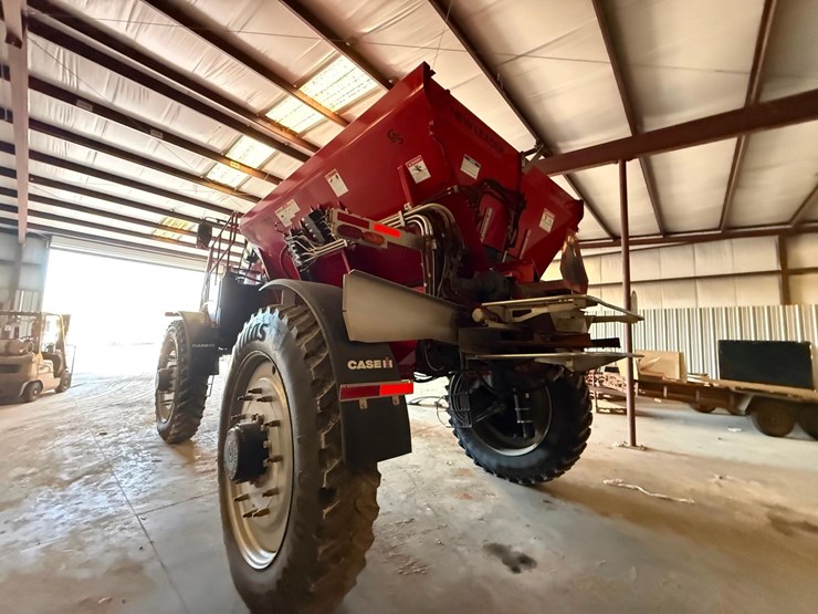 2022-white-251-image-8