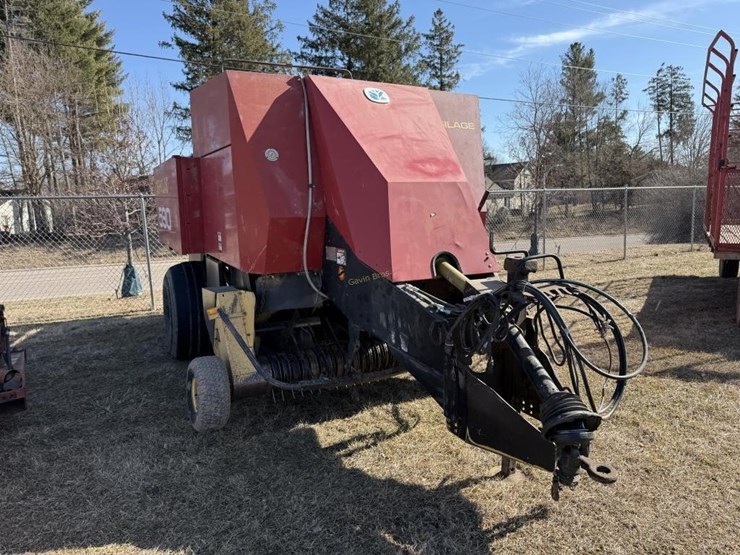 1999-new-holland-590-image-3