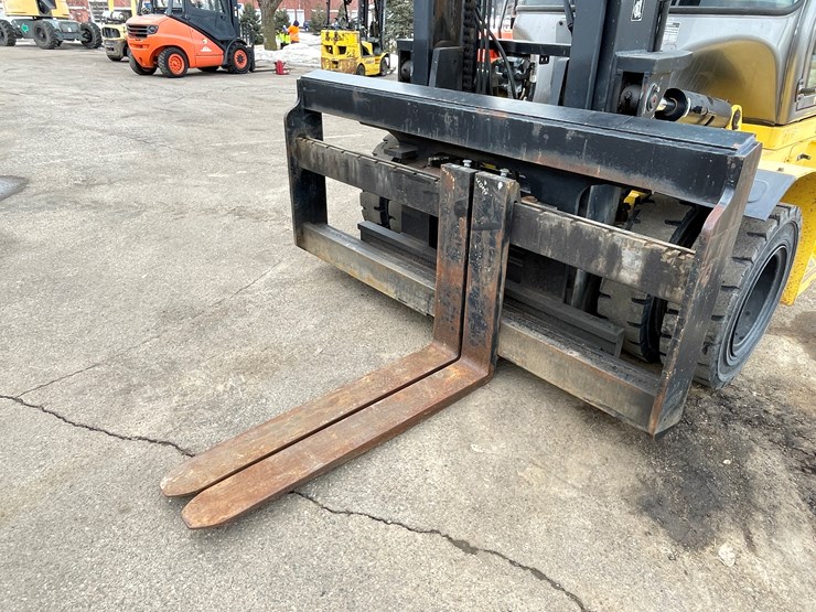 2016-hyundai-70d-9-image-9