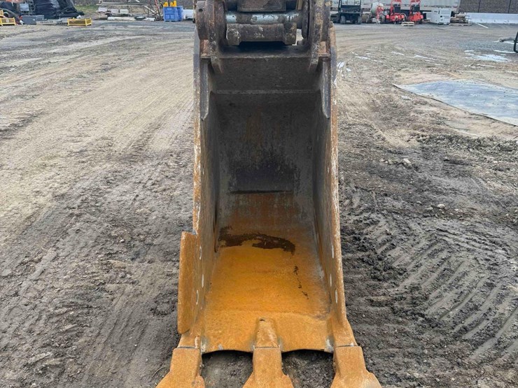 2018-caterpillar-325fl-image-13