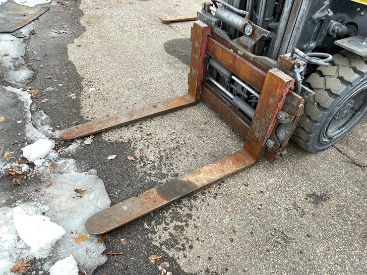 #4215-•-2008-hyster-fortis-60-lp-forklift-image-9