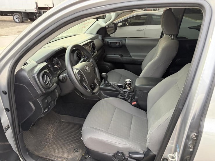 2020-toyota-tacoma-image-9