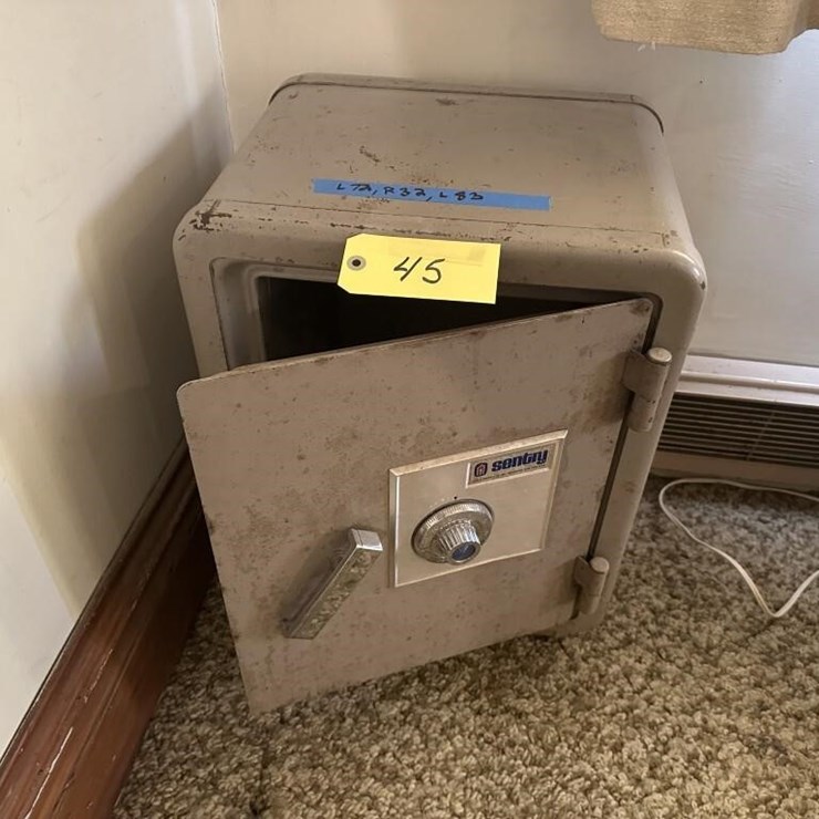Sentry Combination Safe