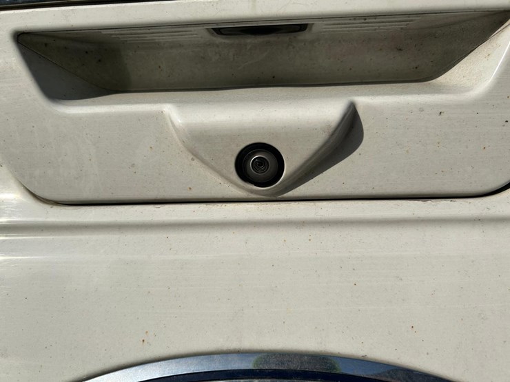 2018-ford-f150-image-16